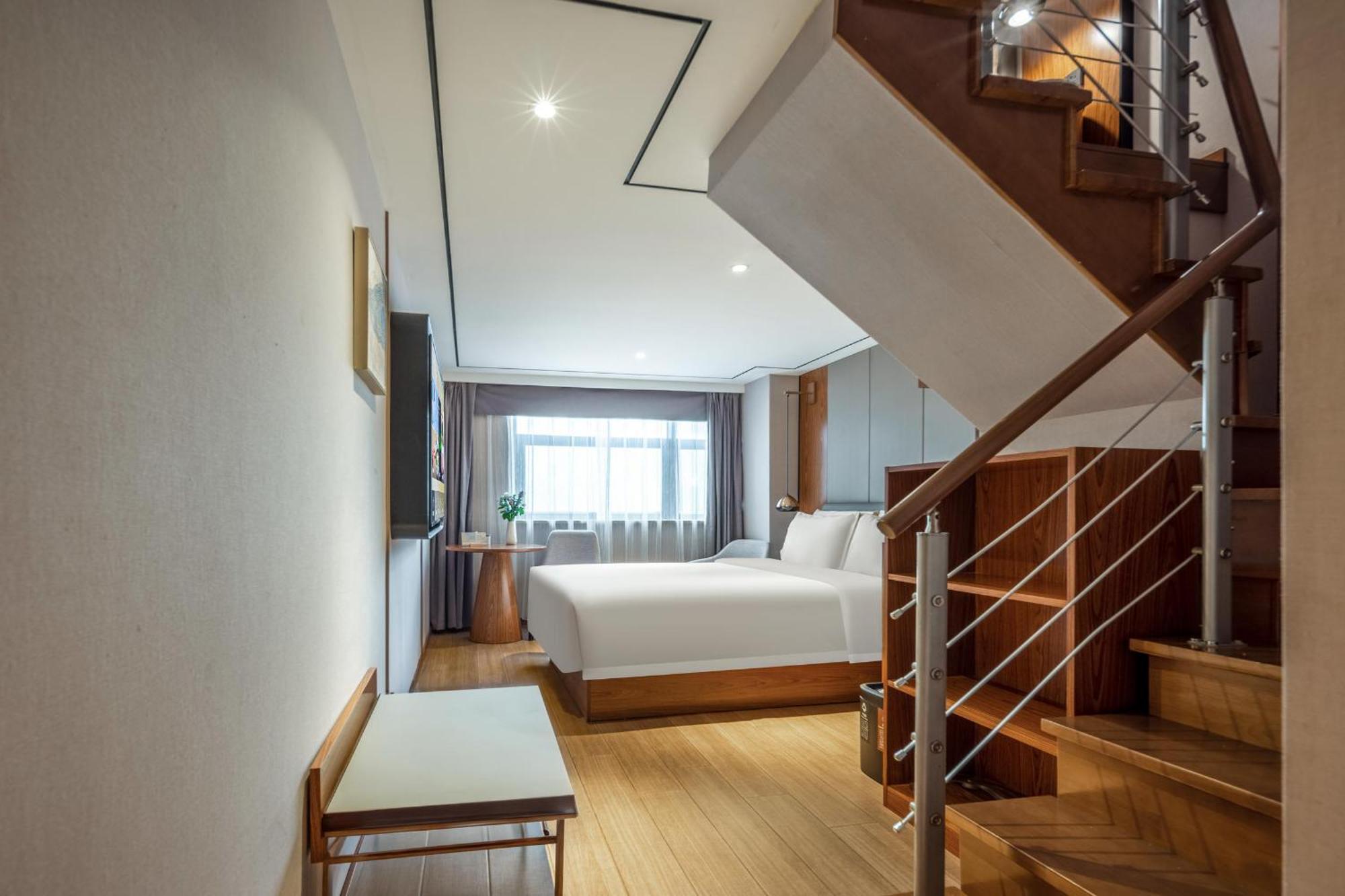 Hotel Atour X Lujiazui Binjiang Avenue